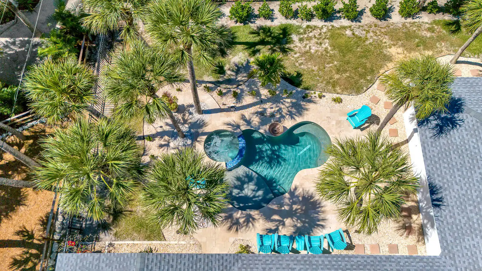 Pool and spa in private fenced yard, just a few steps from the beach!