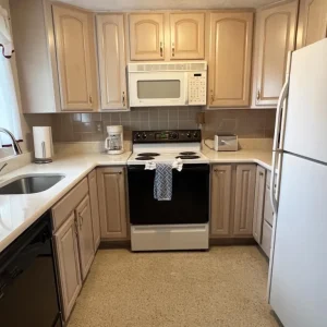 Retro Retreat – Canal-Front 2BR Close to Beach
