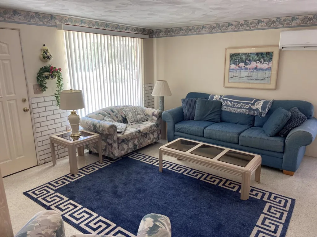 Retro Retreat – Canal-Front 2BR Close to Beach