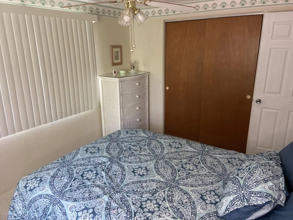 Retro Retreat – Canal-Front 2BR Close to Beach