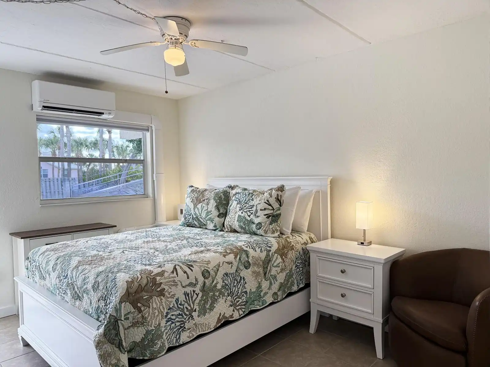 Venice Villas Studio – 2026 Remodel Poolside