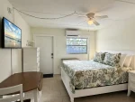 Venice Villas Studio Walk to Beach Pool