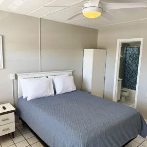 Venice Villas Upper Studio – Beach & Pool