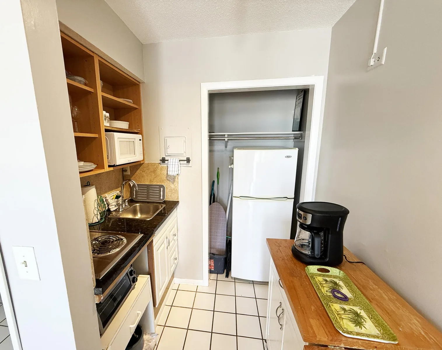 Venice Villas Upper Studio – Beach & Pool
