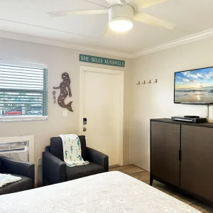 Gulf-Side Studio – Venice Villas Near Pool