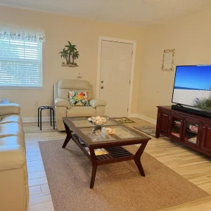 Poolside 2BR – Boca to Manasota in Minutes