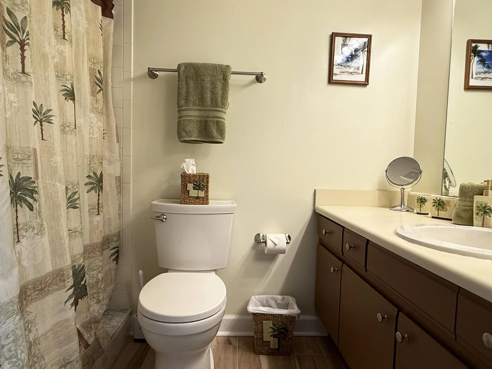 Poolside 2BR – Boca to Manasota in Minutes