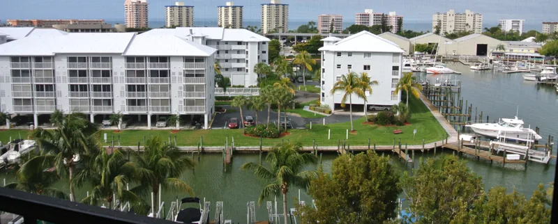 2BR – Penthouse, Pool, Beach & Water Views