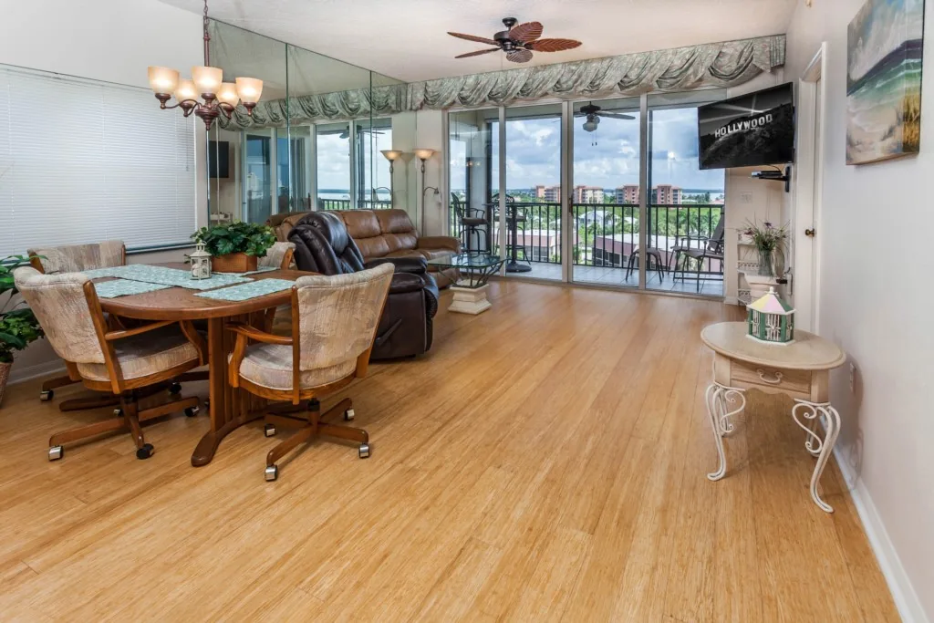 2BR – Penthouse, Pool, Beach & Water Views