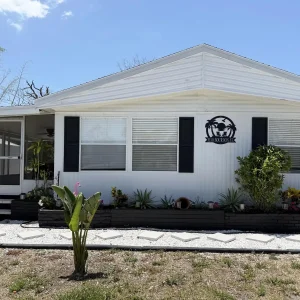Tiki Bar Retreat – Fire Pit – Pet-Friendly