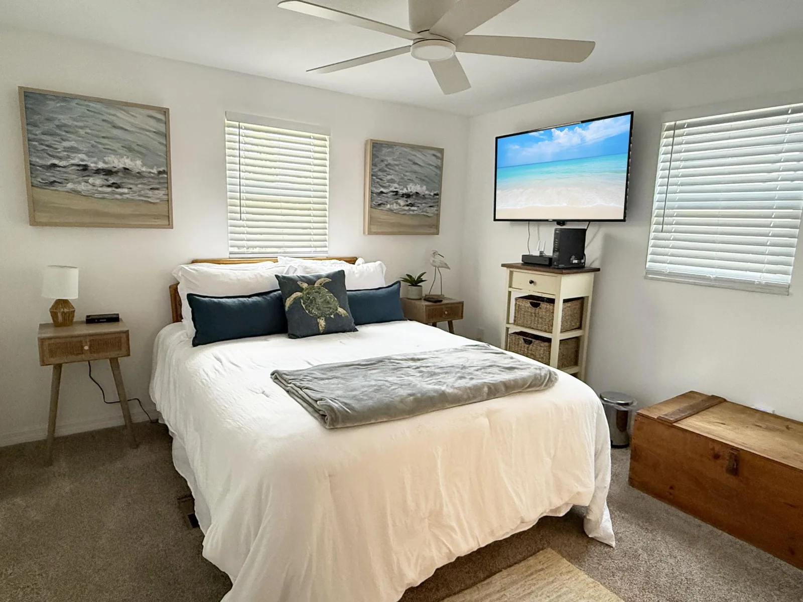 Tiki Bar Retreat – Fire Pit – Pet-Friendly
