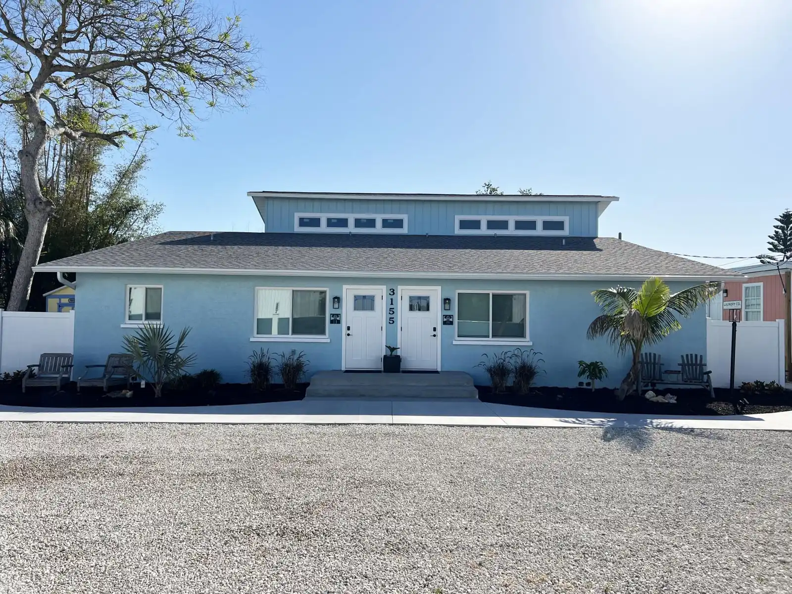Sunsets, Seafood, and Serenity Pet - Boat Friendly