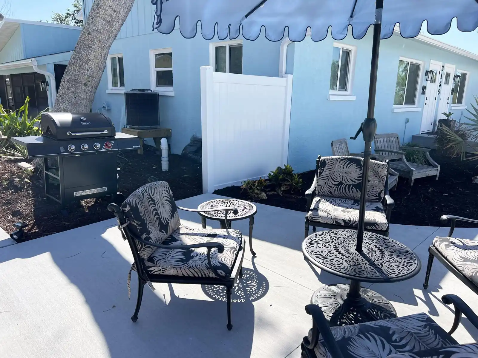 Relaxed Coastal Retreat - Pet & Boat Friendly