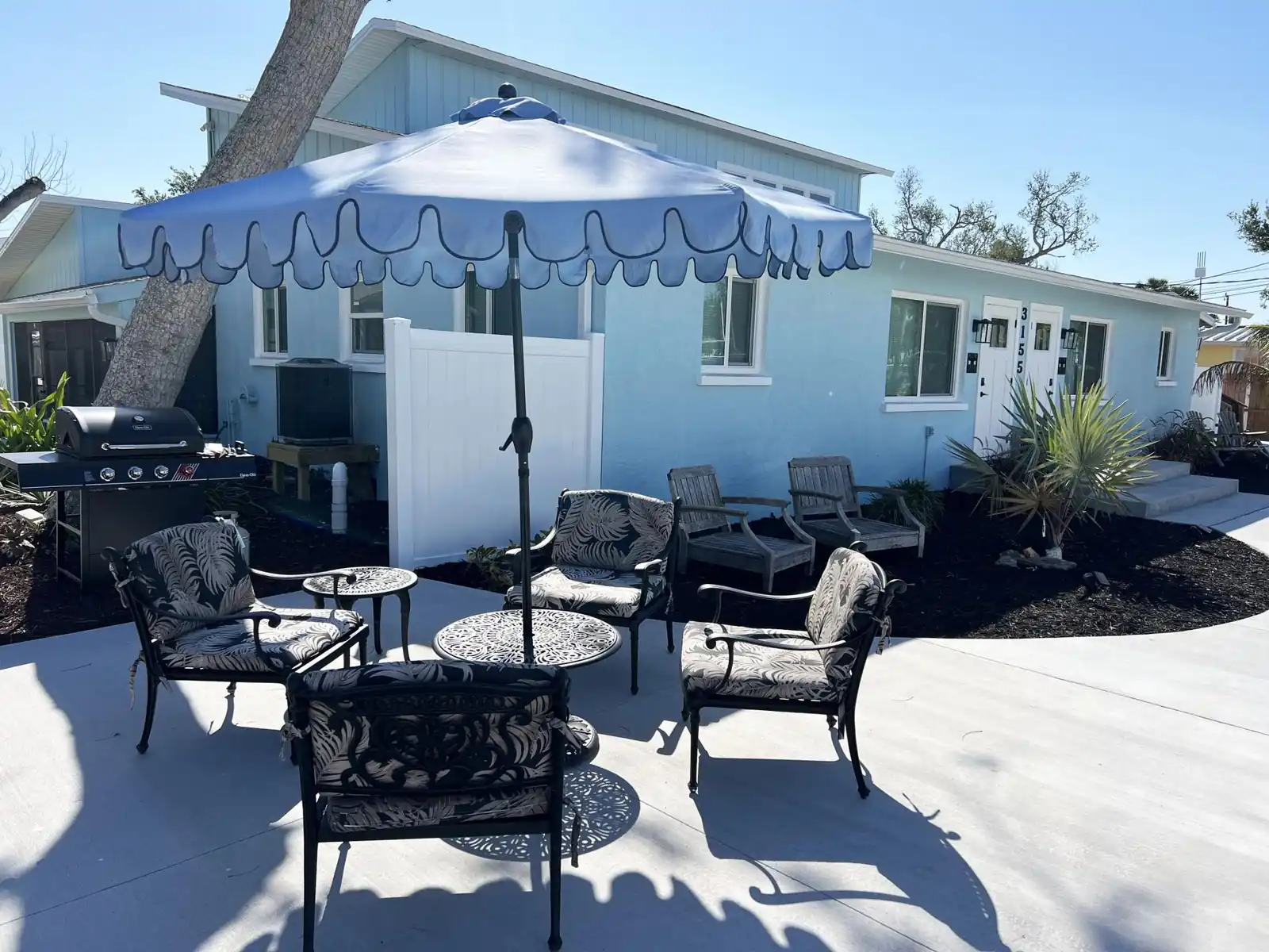Relaxed Coastal Retreat - Pet & Boat Friendly