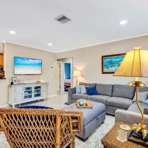4BR Heated Pool & Hot Tub – Deeded Beach Access