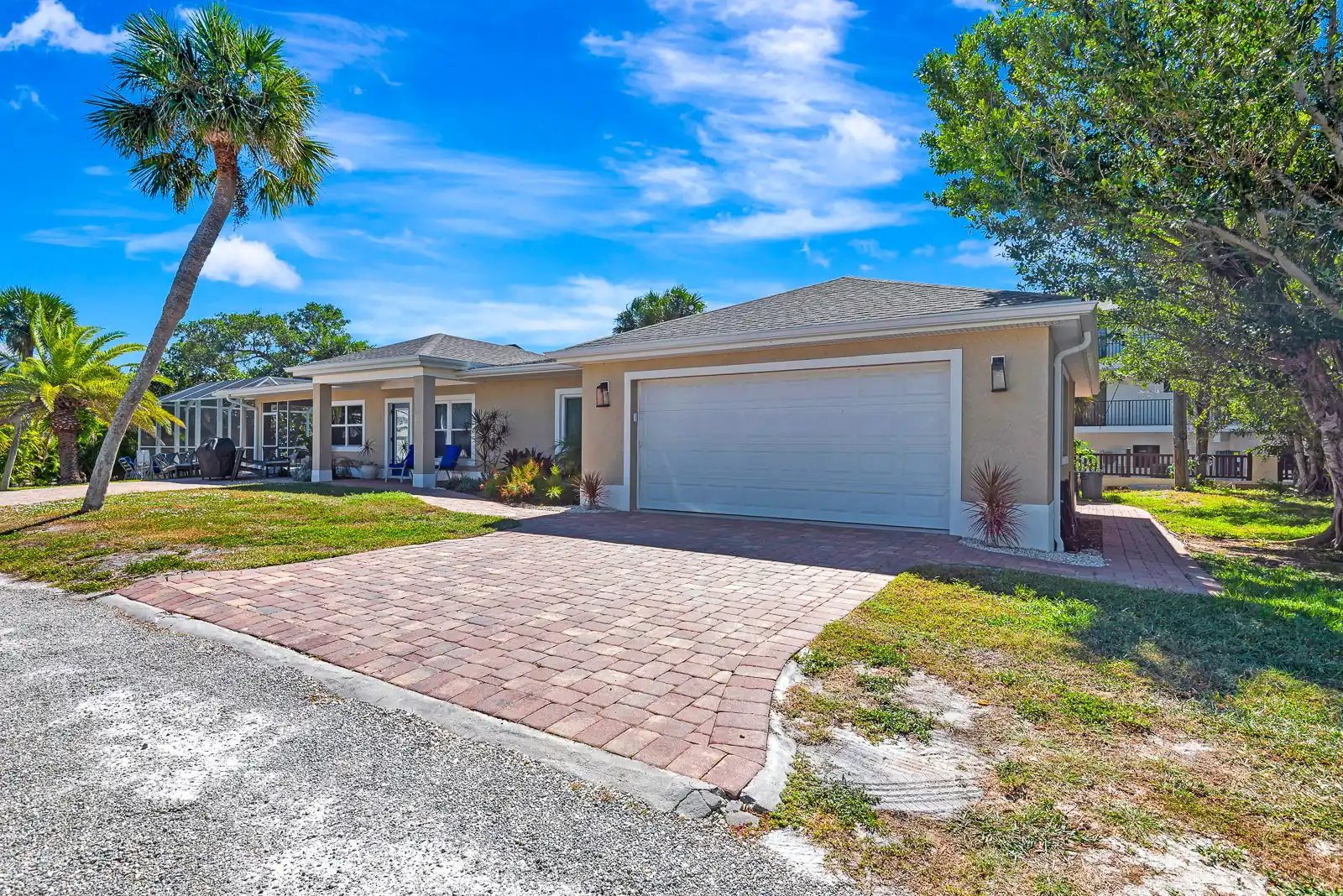 4BR Heated Pool & Hot Tub – Deeded Beach Access