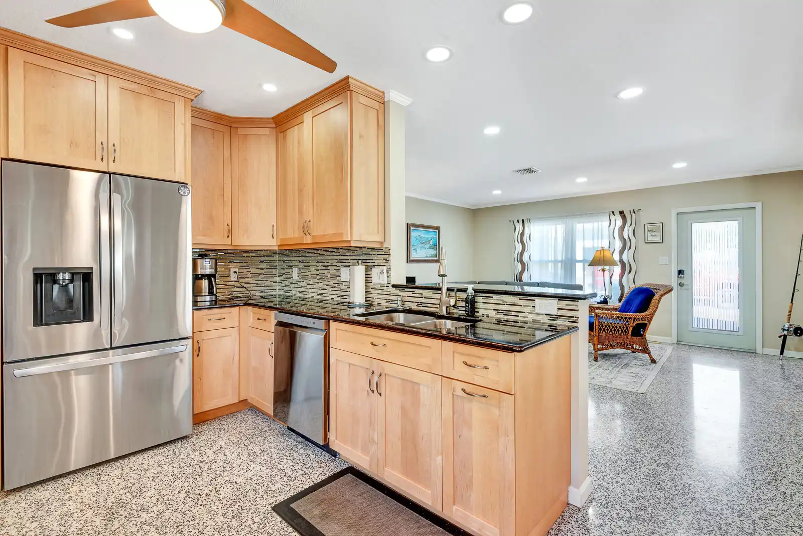 4BR Heated Pool & Hot Tub – Deeded Beach Access