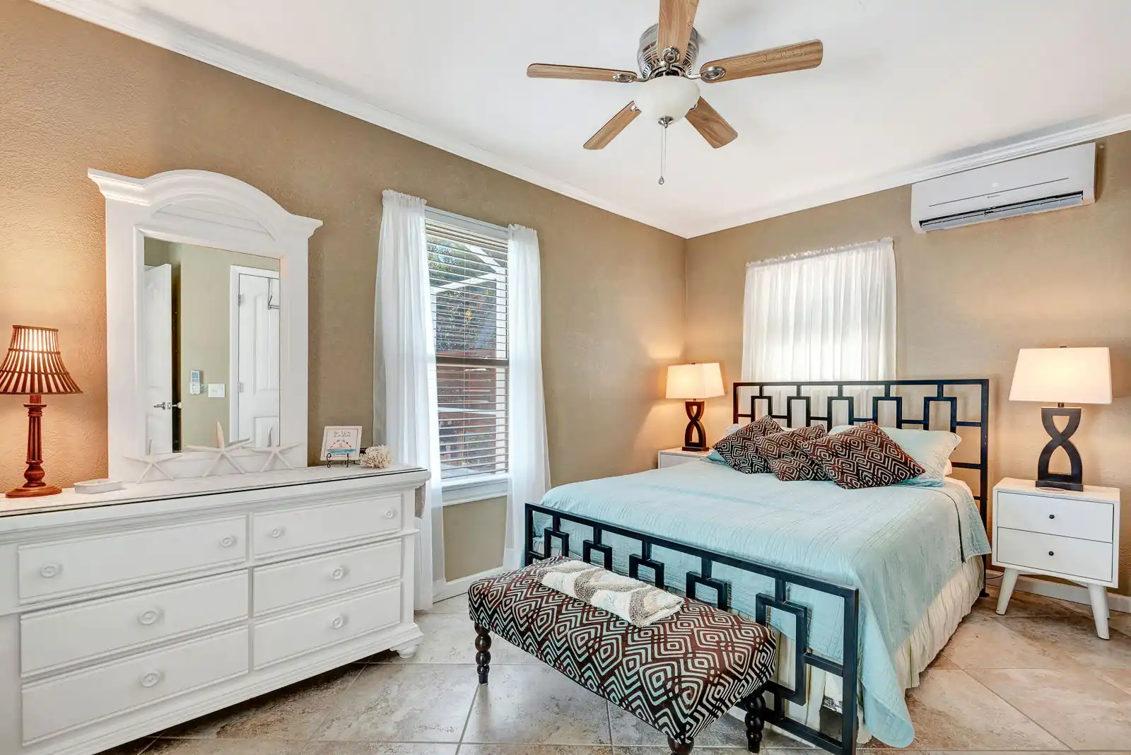 4BR Heated Pool & Hot Tub – Deeded Beach Access