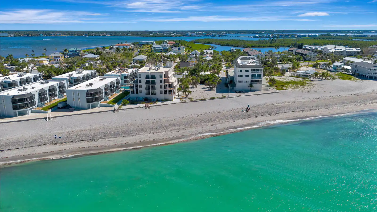 4BR Heated Pool & Hot Tub – Deeded Beach Access