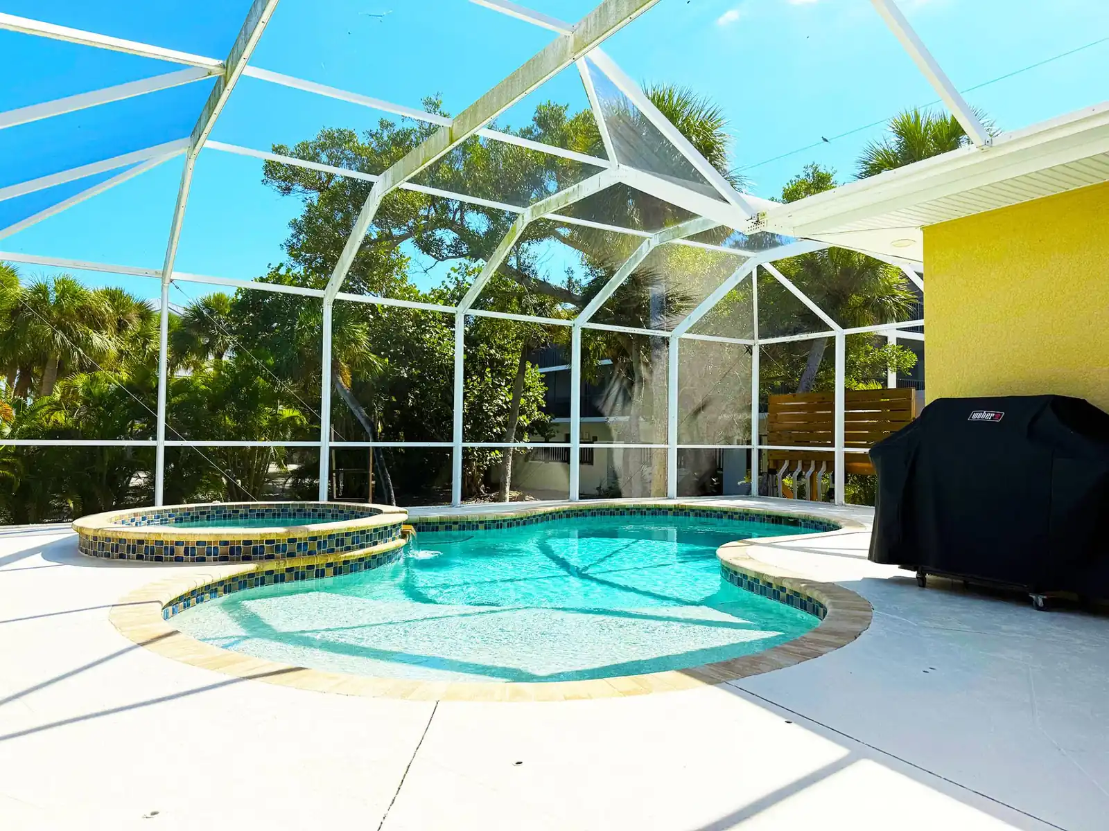4BR Heated Pool & Hot Tub – Deeded Beach Access