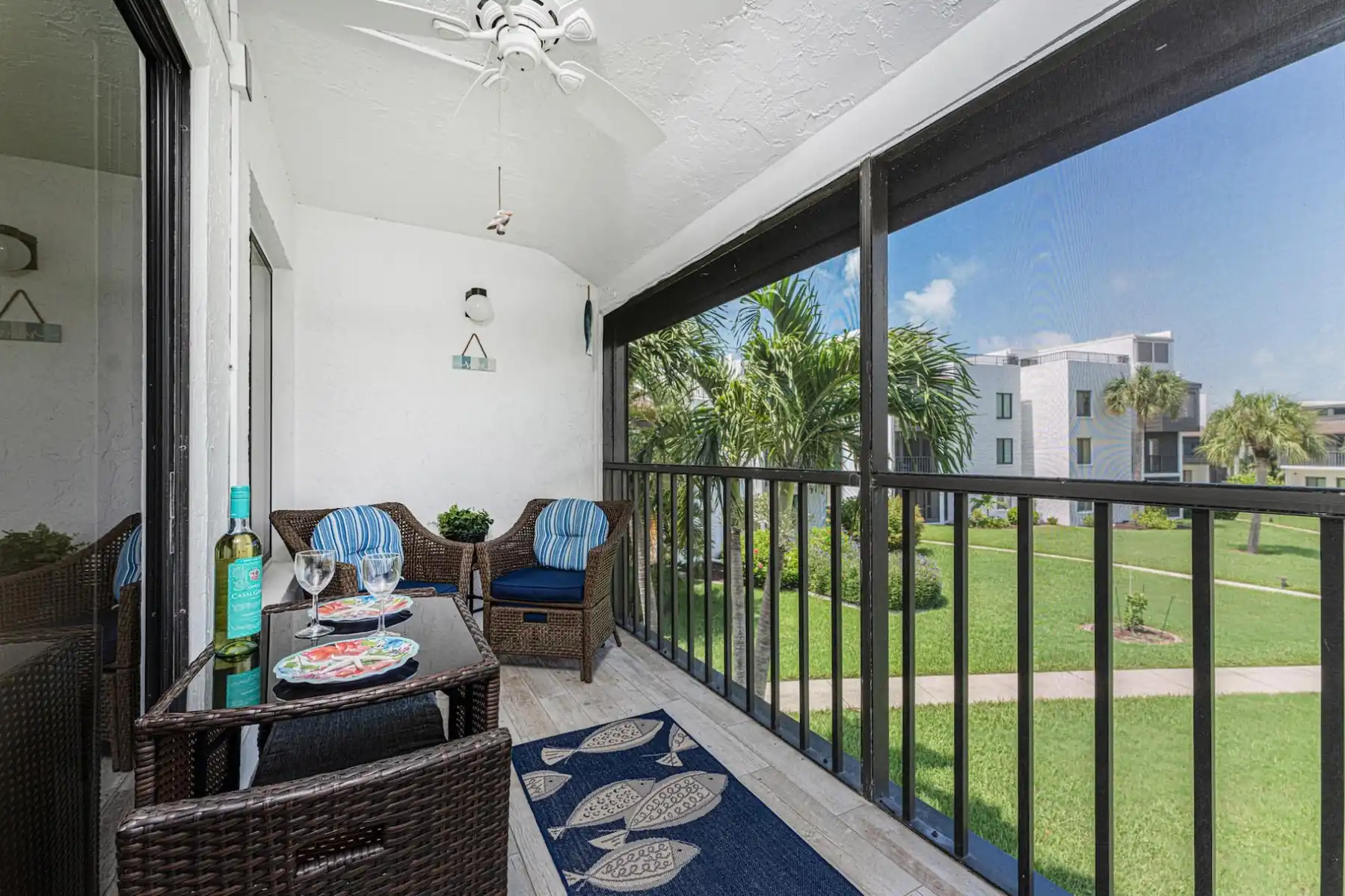 Tamarind 2BR – Bright, Beachy & Steps to the Sand