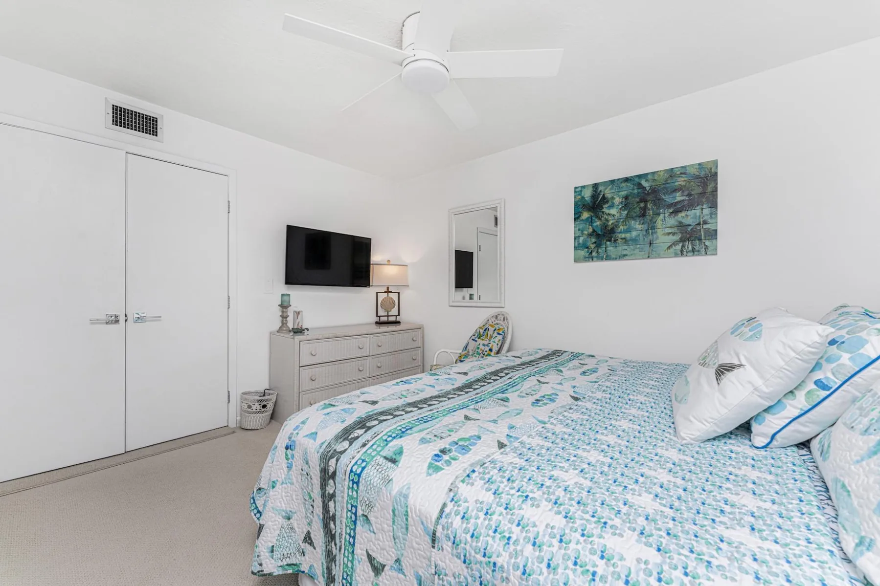 Tamarind 2BR – Bright, Beachy & Steps to the Sand