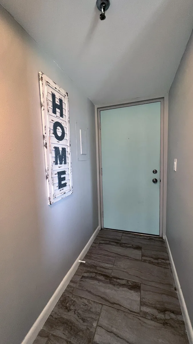 2BR Sandpiper Key - Walk to Beach & Dining