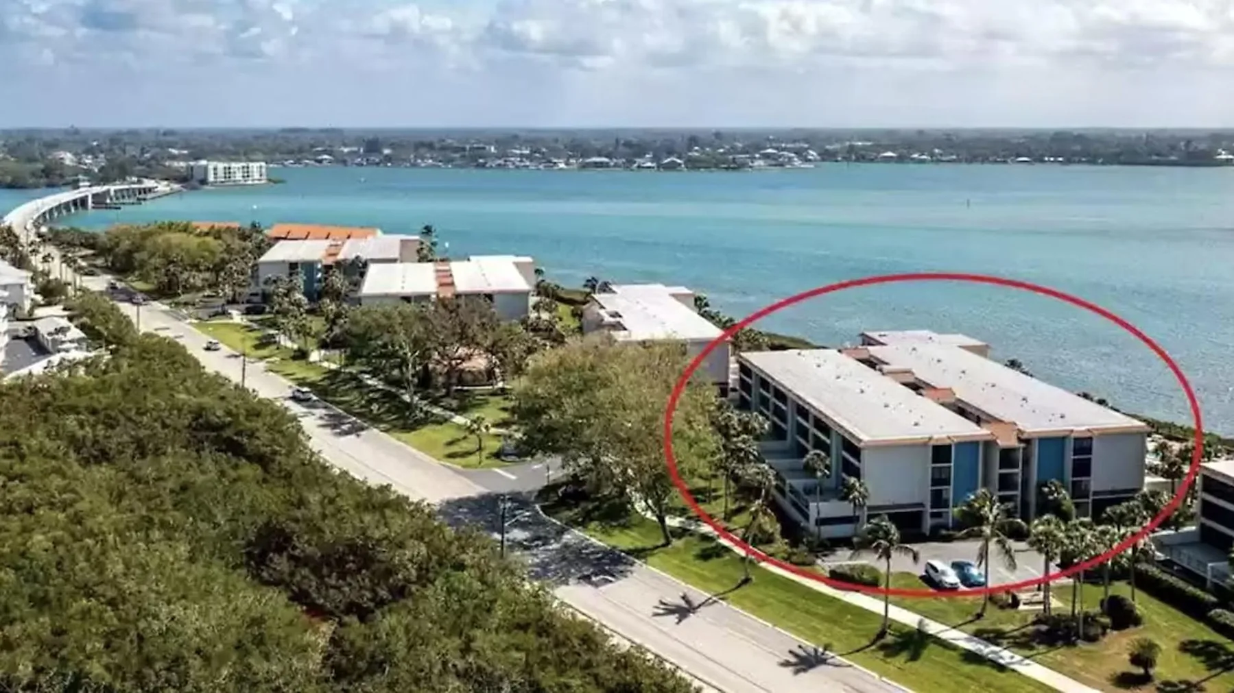 2BR Sandpiper Key - Walk to Beach & Dining