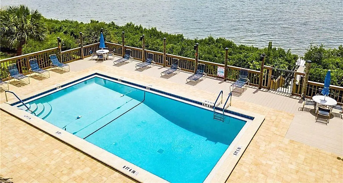 2BR Sandpiper Key - Walk to Beach & Dining