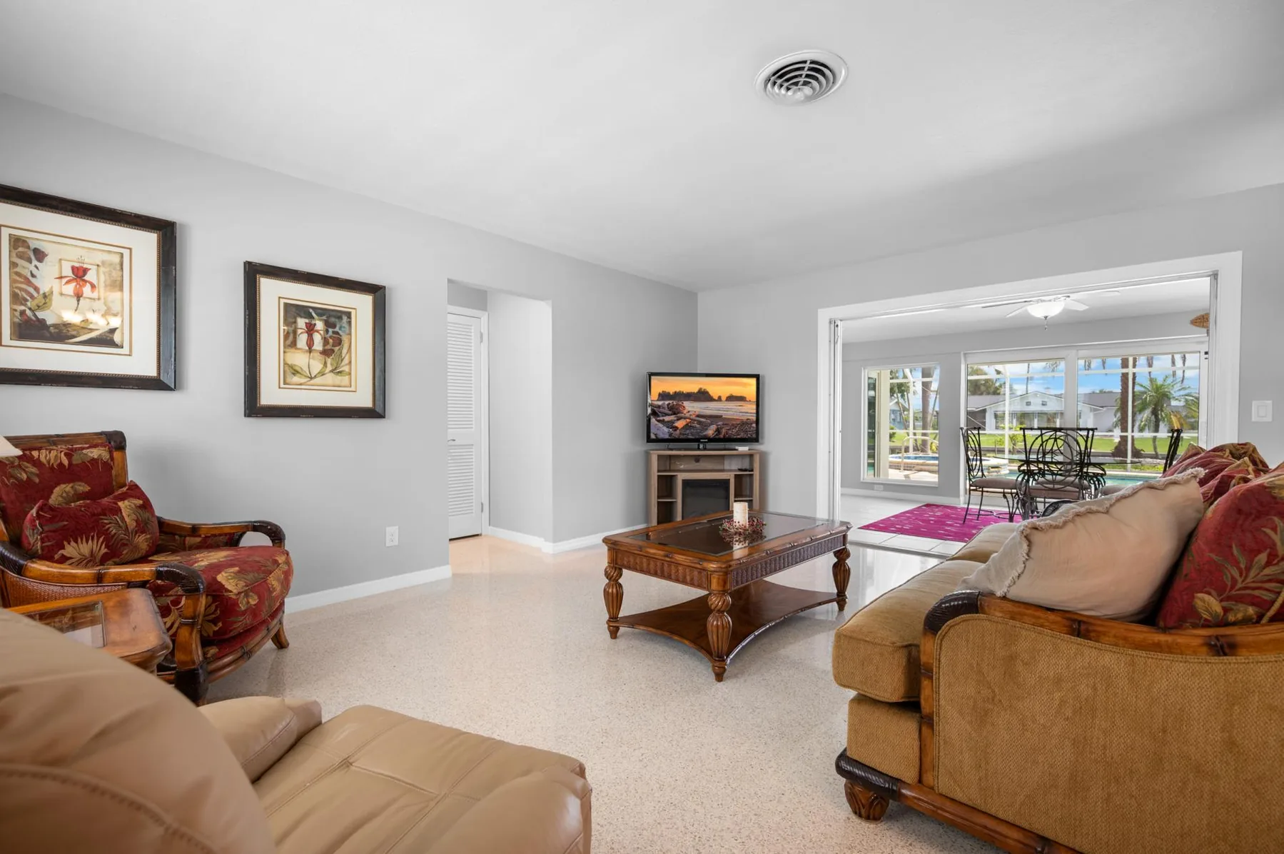 Lemon Bay Canal Home – Pool Hot Tub & Boat Dock