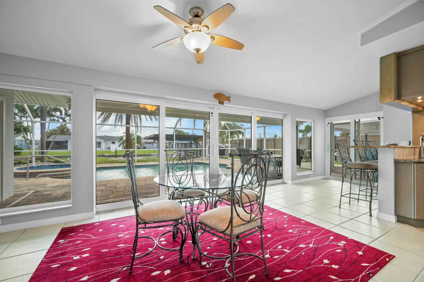 Lemon Bay Canal Home – Pool Hot Tub & Boat Dock