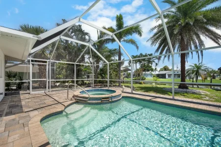 Lemon Bay Canal Home – Pool Hot Tub & Boat Dock