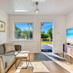 Dock, Dine & Unwind – Coastal Vibes Await