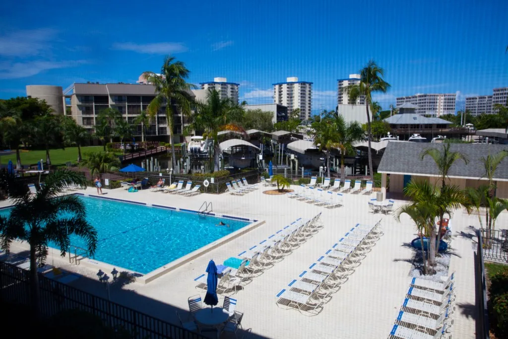 Santa Maria • Beach & Boating Getaway • Sleeps 8