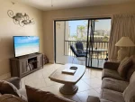 Santa Maria • Beach & Boating Getaway • Sleeps 8