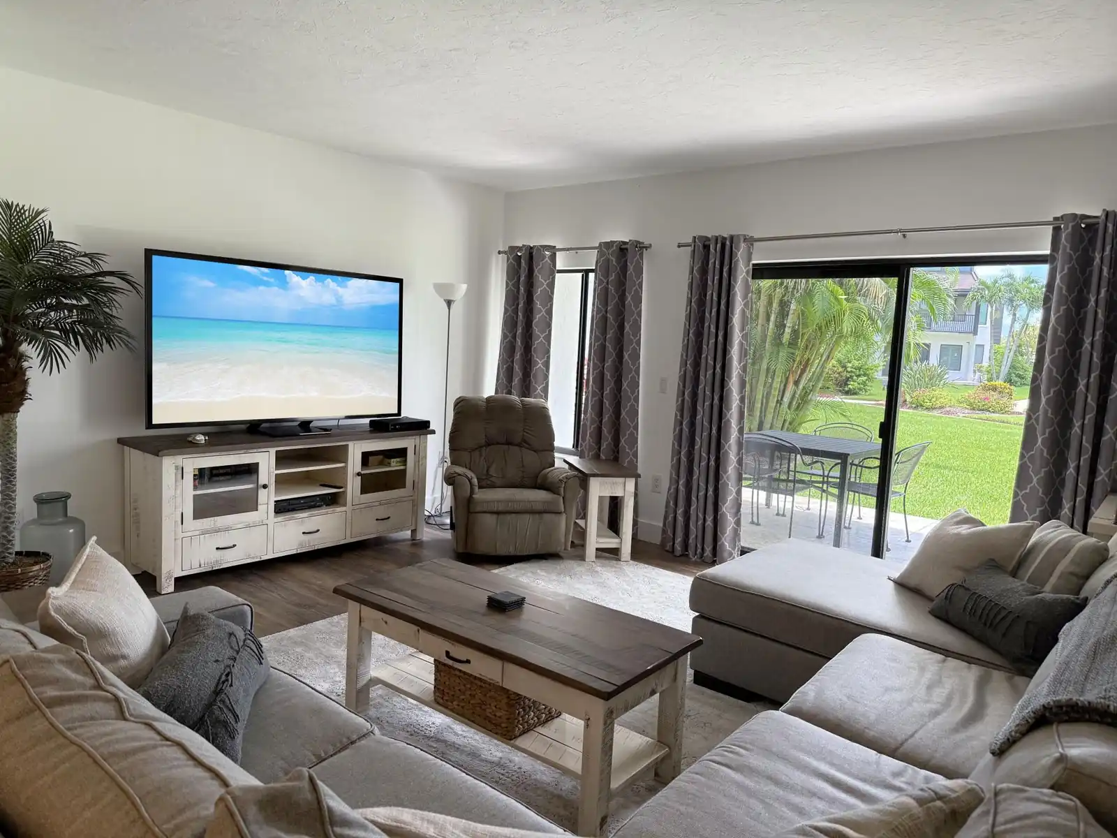 Relax in Style – Elegant Tamarind Ground Floor