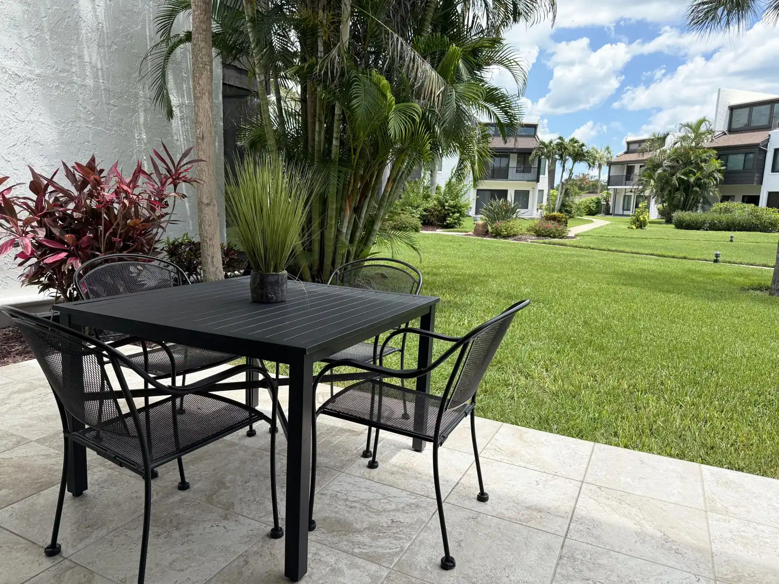 Relax in Style – Elegant Tamarind Ground Floor