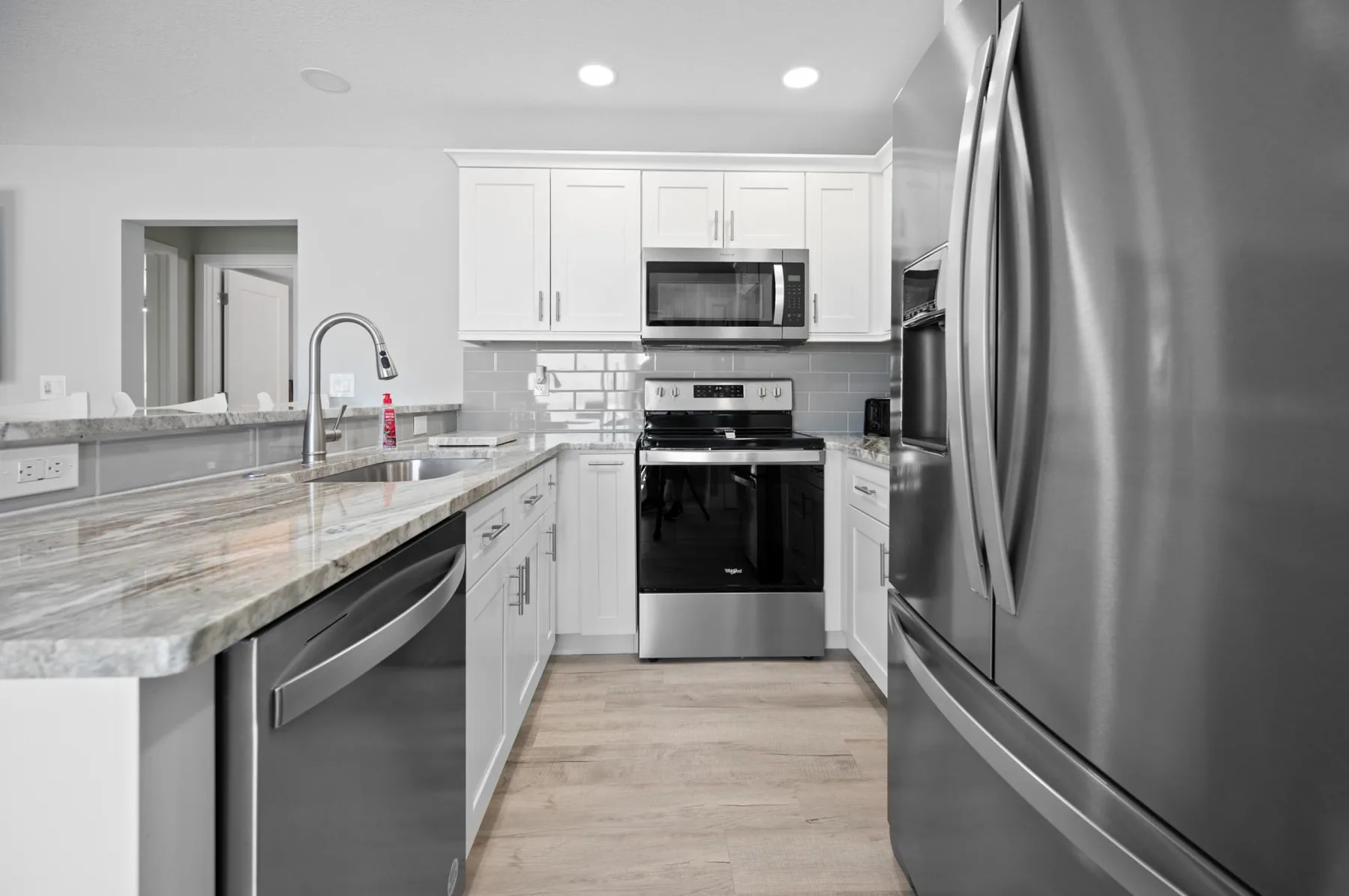 Steps to Sand – 2BR Beach Vibes + Bikes & BBQ