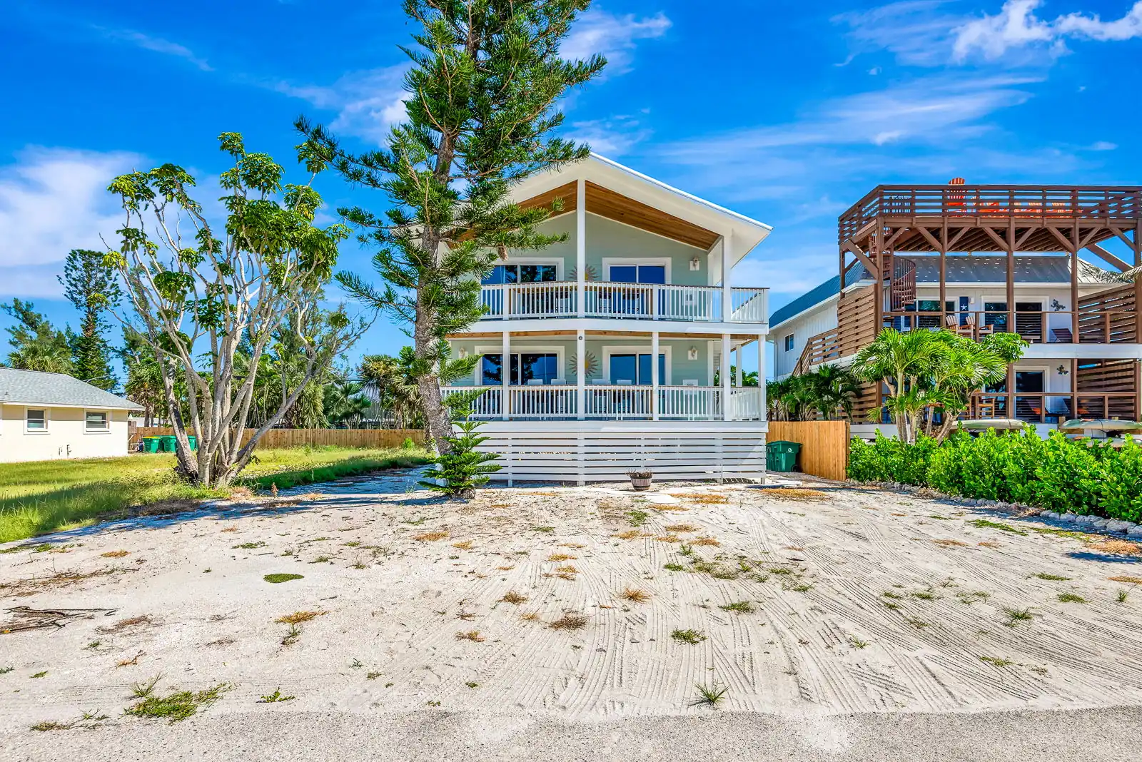 Steps to Sand – 2BR Beach Vibes + Bikes & BBQ