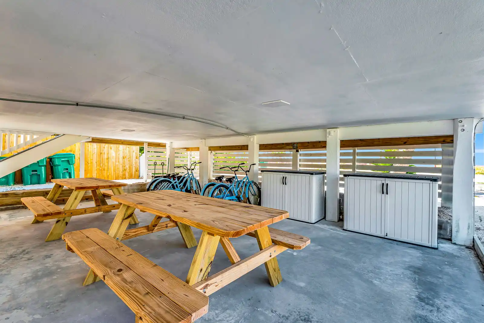 Steps to Sand – 2BR Beach Vibes + Bikes & BBQ