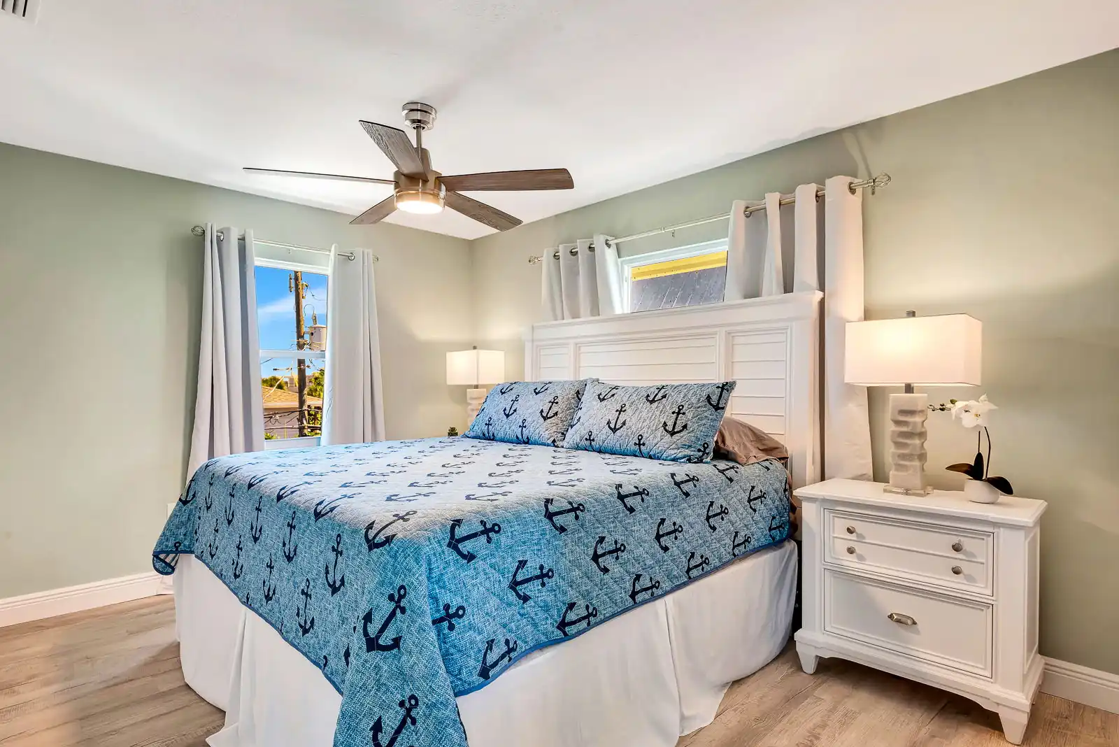 Steps to Sand – 2BR Beach Vibes + Bikes & BBQ
