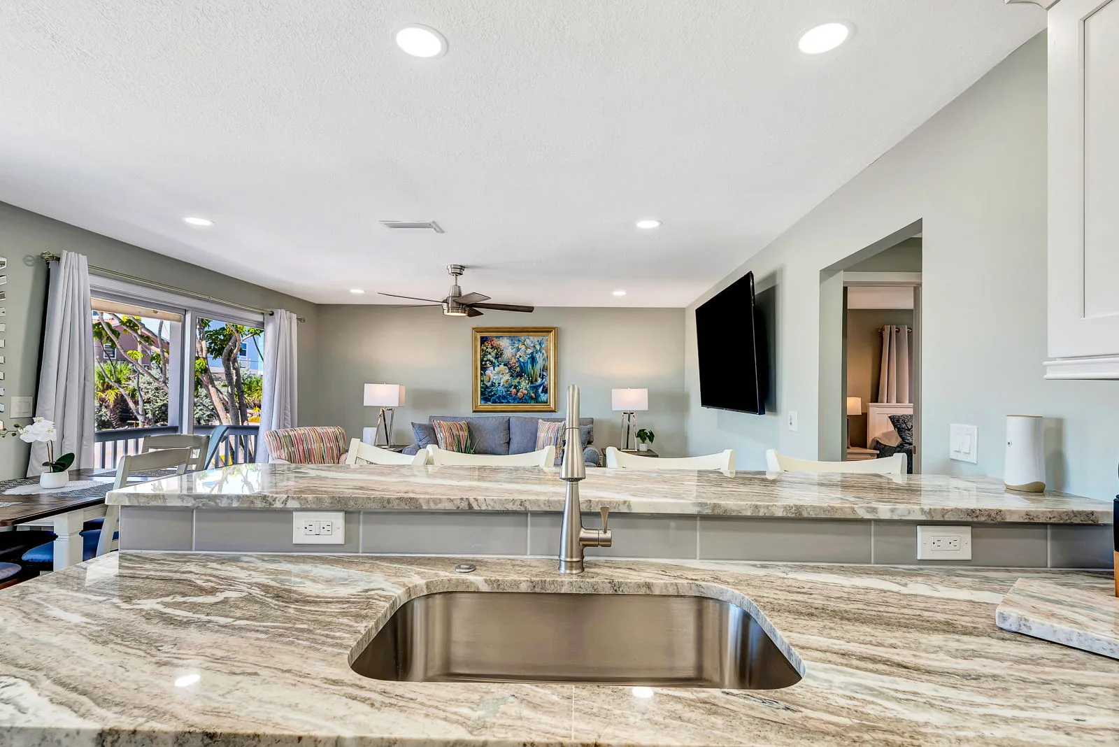 Steps to Sand – 2BR Beach Vibes + Bikes & BBQ