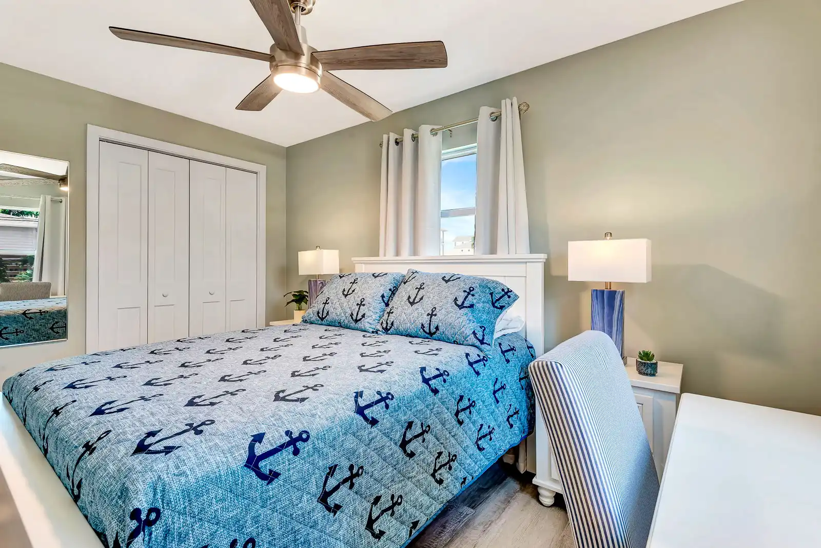 Steps to Sand – 2BR Beach Vibes + Bikes & BBQ