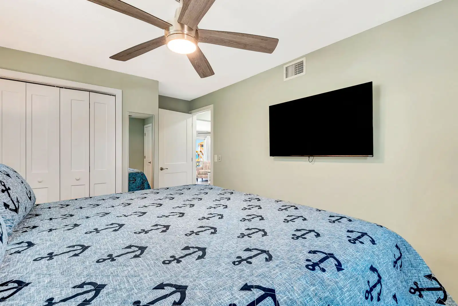 Steps to Sand – 2BR Beach Vibes + Bikes & BBQ
