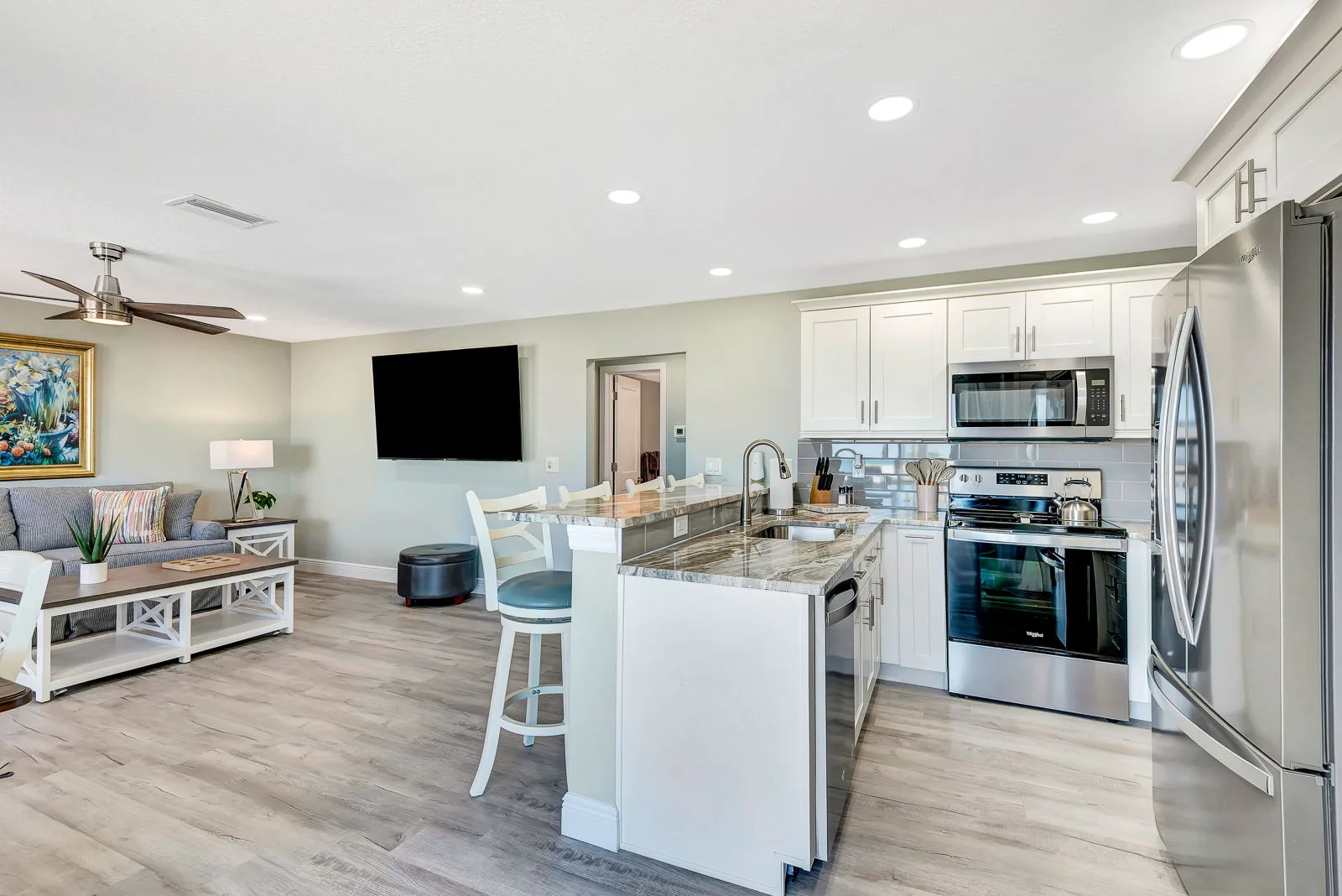 Steps to Sand – 2BR Beach Vibes + Bikes & BBQ