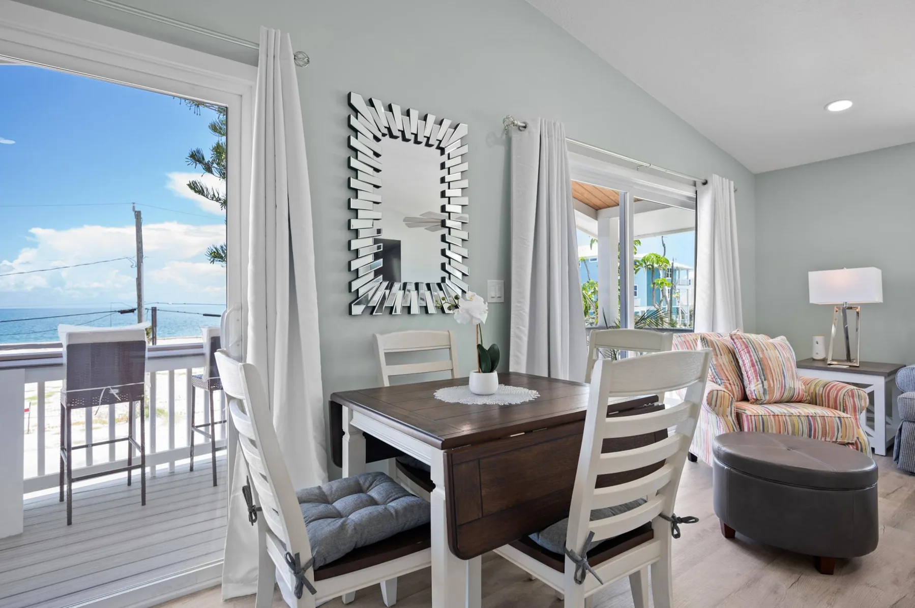 2-Unit Beach Combo – Bikes, Sand & Sunsets
