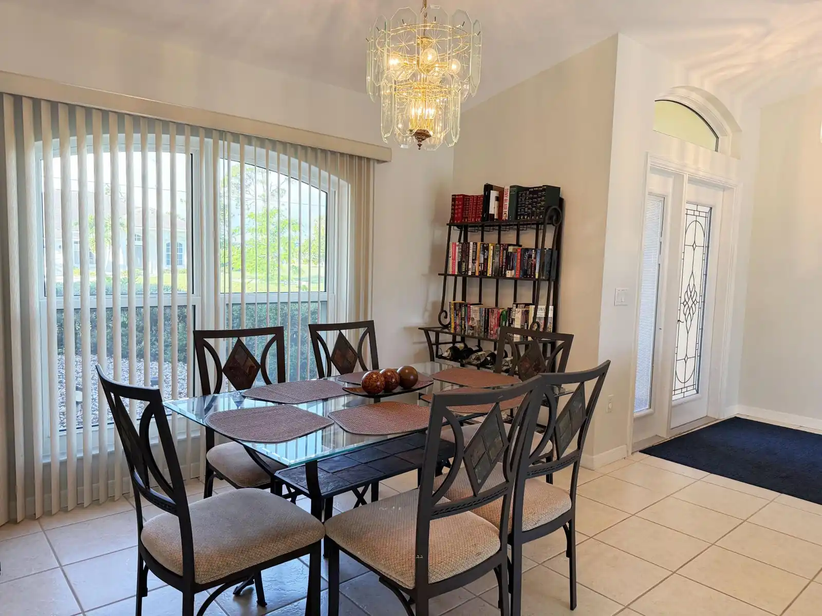Sunny Pool Villa – Bikes, Beaches & Golf