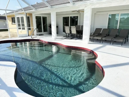 Sunny Pool Villa – Bikes, Beaches & Golf