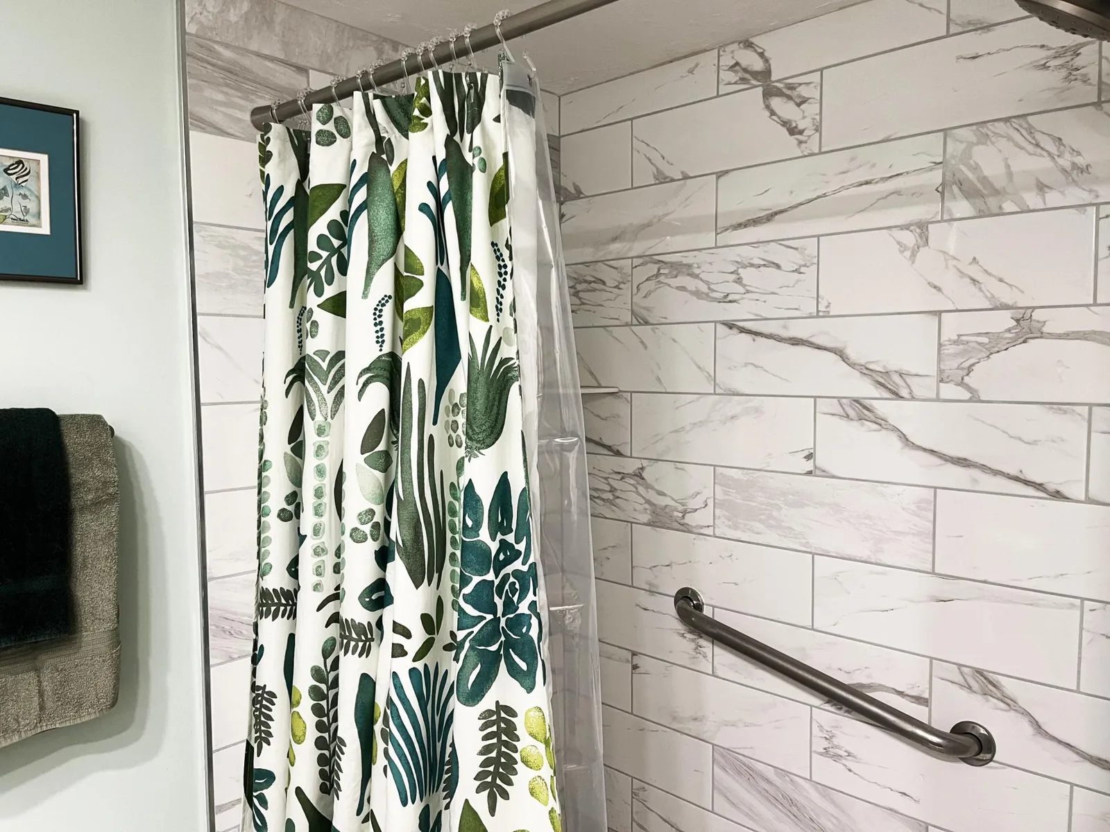 Bayside 2BR – Walk-Out Patio by Heated Pool