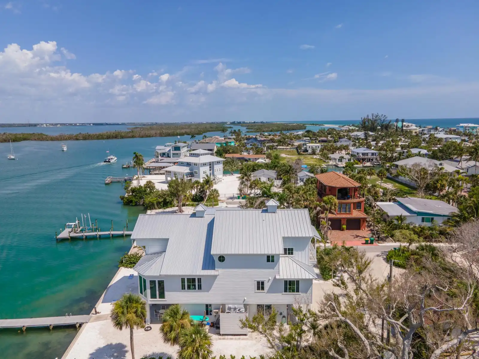 Lemon Bay Luxe – Dock, Beach & Manasota Vibes